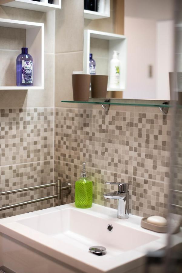 Zsuka Apartman Free Parking Печ Екстер'єр фото