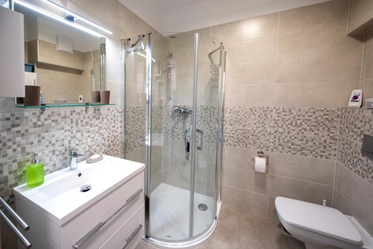 Zsuka Apartman Free Parking Печ Екстер'єр фото