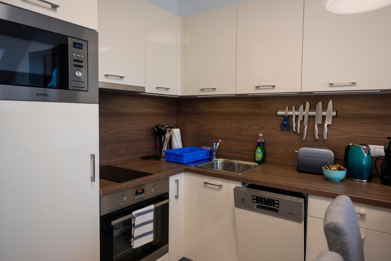 Zsuka Apartman Free Parking Печ Екстер'єр фото