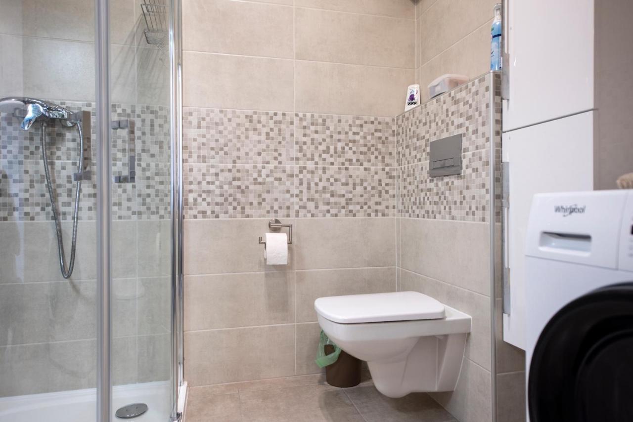 Zsuka Apartman Free Parking Печ Екстер'єр фото